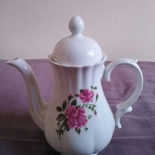 Vintage teapot from fine Bavaria porcelain like new