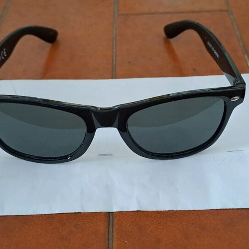 Black sunglasses like new in excellent condition
