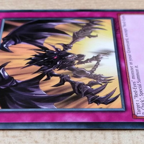 Yu-Gi-Oh! Red-Eyes Spirit Trap Card near mint