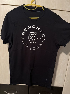 French Connection men's black T-shirt XXL like new