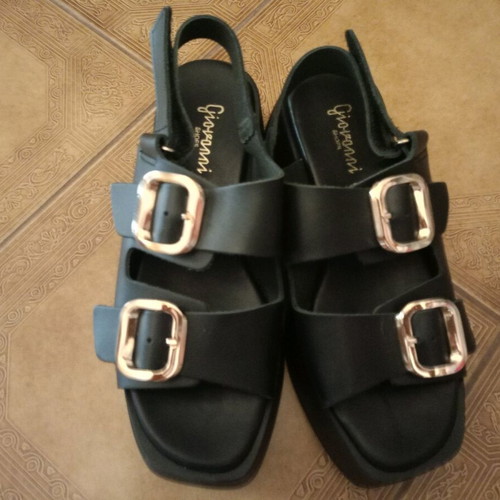 Platform sandals like new, size 39, black