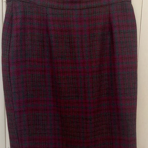Tweed Suit Set Wool Skirt and Jacket like new