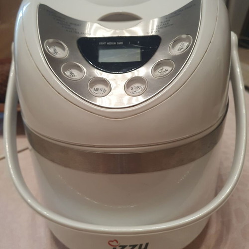 Izzy bread maker 600 watt