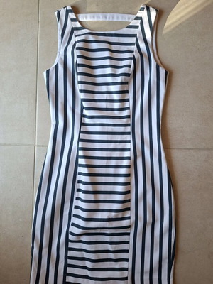 H&M dress like new, elastic mini, white and blue