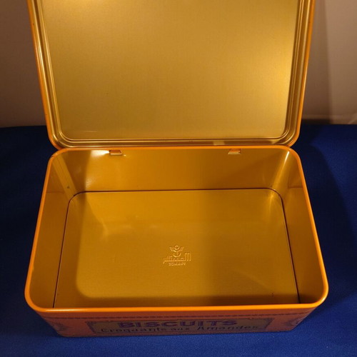 Rare French collectible Aux Amandes metal jewelry box like new