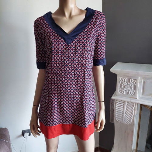 Tommy Hilfiger tunic XS used, blue red white geometric design