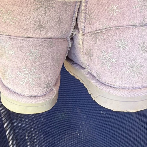 Frozen District pink snow boots size 27