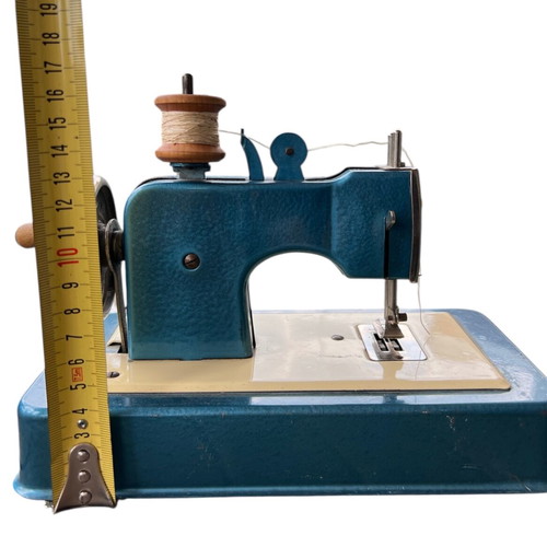 Casige miniature sewing machine used, vintage blue hammered