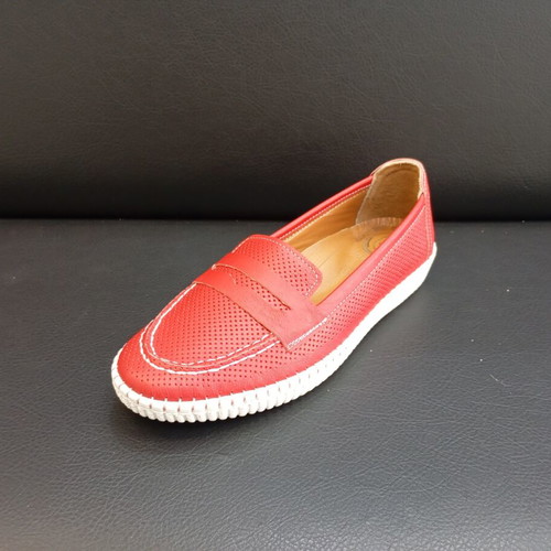 Ballerinas new, genuine leather inside and out, size 38