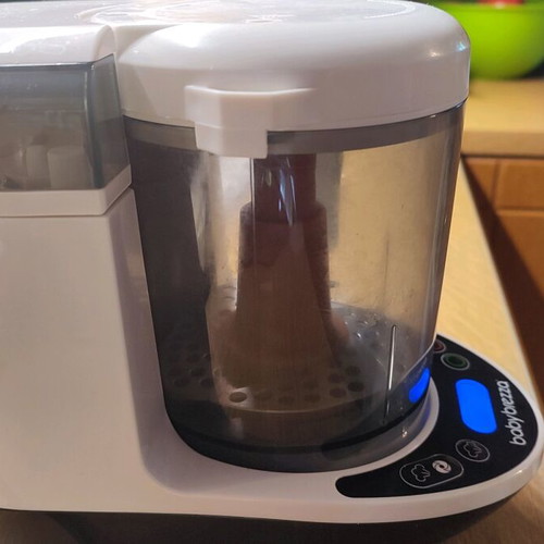 Babybrezza steamer used with accessories