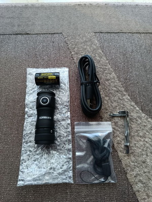 Sofirn MINI SC13 LUMINUS SST40 LED flashlight new with USB-C charging