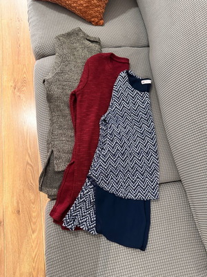 Set of 3 blouses used, comfortable and easy to wear