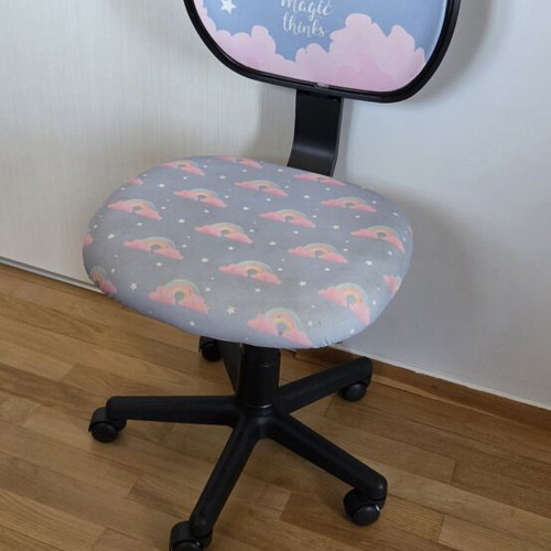 Unicorn themed children's office chair with wheels and adjustable height