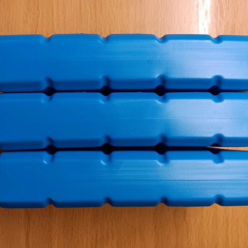 Set of 3 new ice packs for cooling