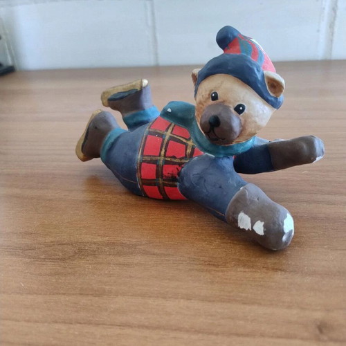 Ceramic skier teddy bear used with breaks, 18 cm