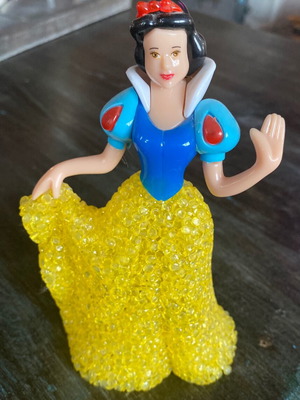 Vintage Snow White doll like new, 80s toy with light-up skirt