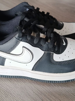 Nike Air Force 1 LV8 Panda No.33