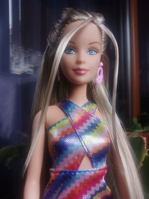 Barbie Fashion Fever like new with fashionista dress