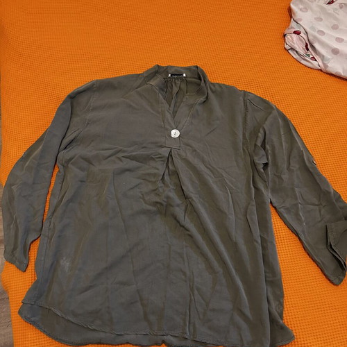 Celestino blouse one size like new