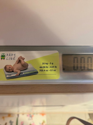 Baby scale like new