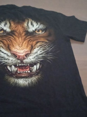 Rock Eagle summer t-shirt new with tiger print size S black