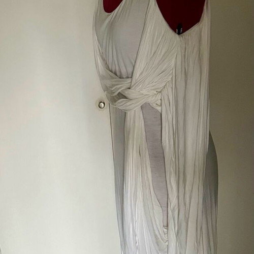 White dress Medium like new made of maco fabric