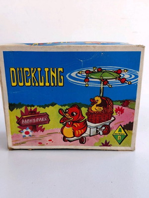 Wind-up duckling carousel toy 1980s Afoi Pappa new