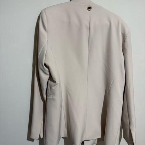 Lynne jacket size 46 like new, white