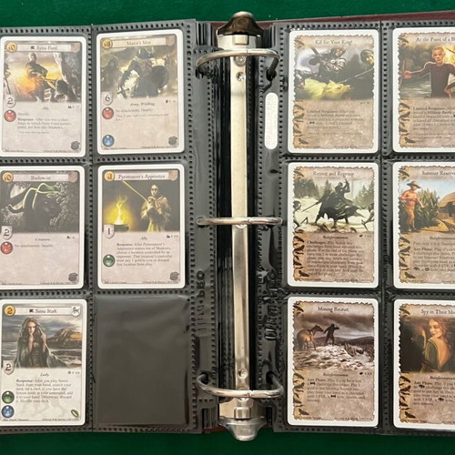 Collector album Game of Thrones cards like new, 300-350+ cards