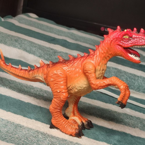 Mattel Jurassic Park 2003 Velociraptor figure used