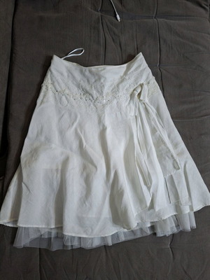 Derhy women's white skirt size M like new