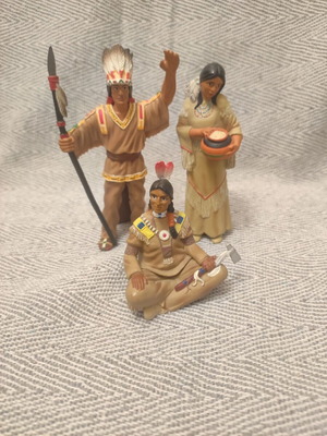 Bullyland Indian Figures set of 3 handpainted vintage used