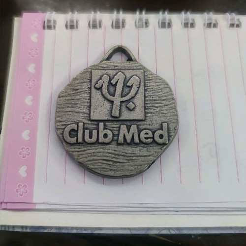 Club Med Omnisports Medal like new