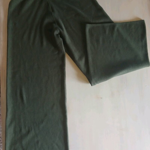 BSB knitted set like new, size medium, green