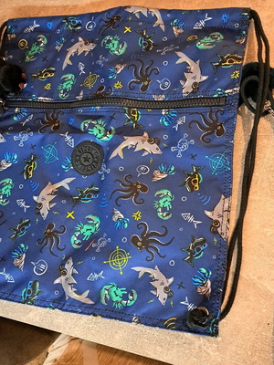 Kipling bag 38×42 new, colorful shoulder