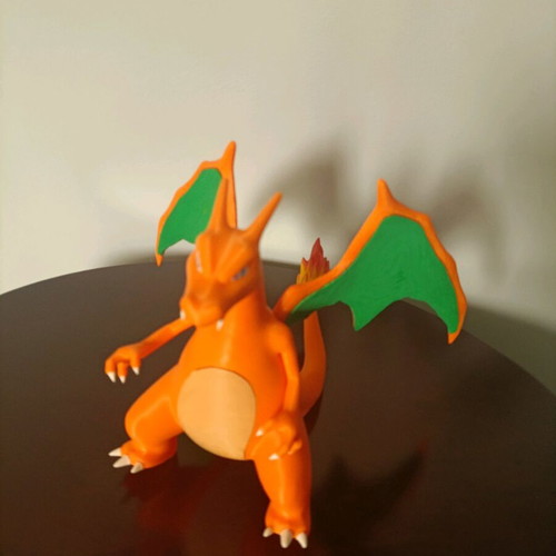 Charizard 3D printed like new, height 17cm