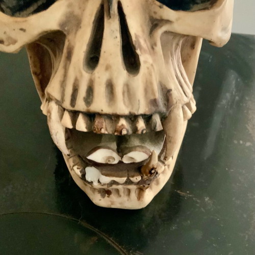 Collectible Gothic skull Nemesis Now used, original 2005