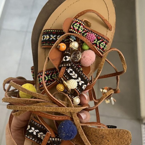 Sandals like new with details, size 40, beige and brown