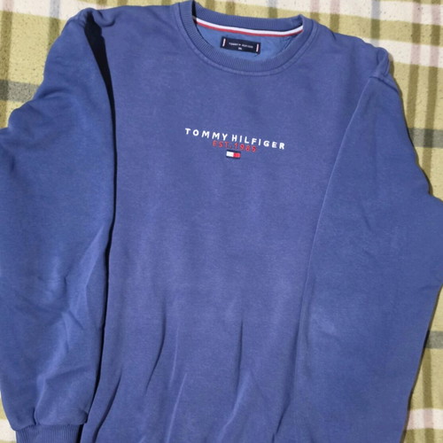 Tommy Hilfiger T-shirt like new, size XL, blue
