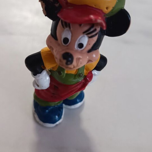 Disney figures and 1999 chicken figures set