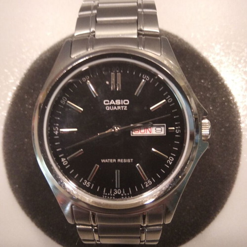 Casio Quartz Watch with Day Date, New, Black and Silver