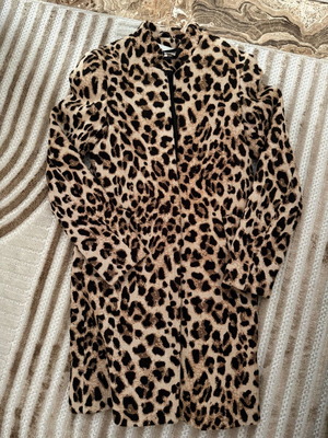 H&M Animal Print Coat XS 32 like new, beige brown