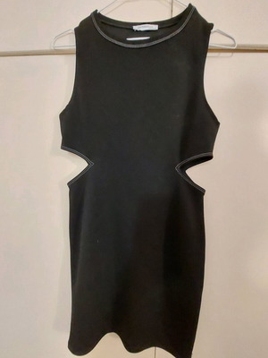 Black Zara dress with cutouts at waist like new, size M