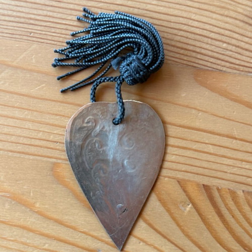 Metal heart bookmark used