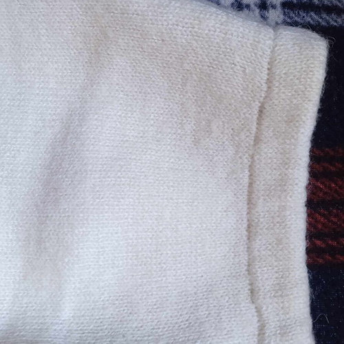 Girls' white wool skirt with flowers like new