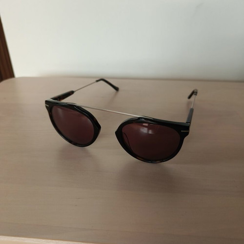 Brixton sunglasses like new, red and silver
