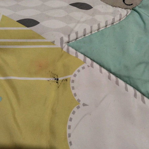 Soft baby play mat like new, washable