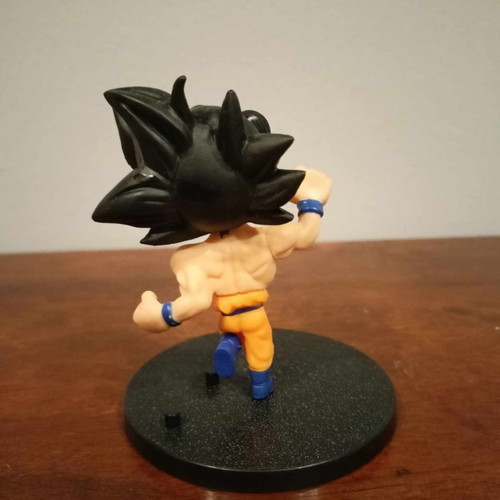 Son Goku Dragon Ball figure 8cm new