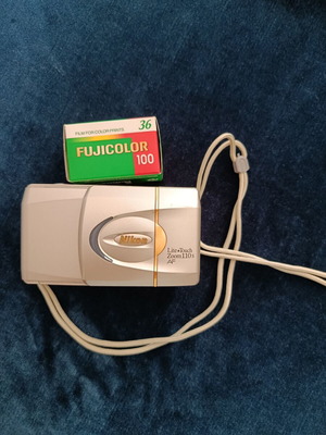 Nikon Lite Touch Zoom 110s AF compact 35mm film camera, vintage