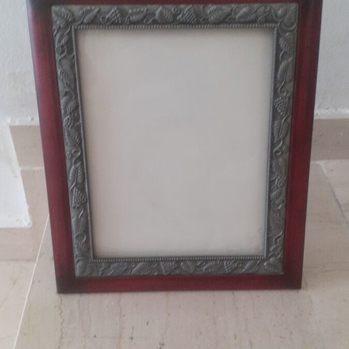 Vintage wooden photo frame like new, size 32×27 cm